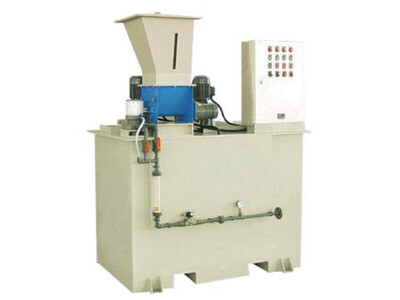 干粉溶液制备加药装置