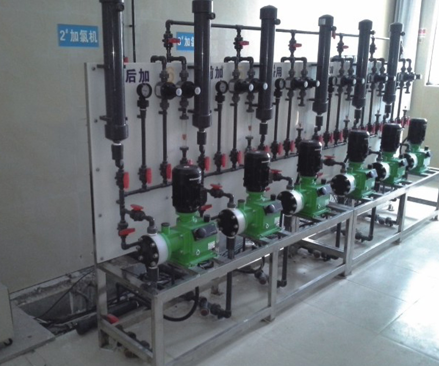  次氯酸钠消毒剂加药装置 